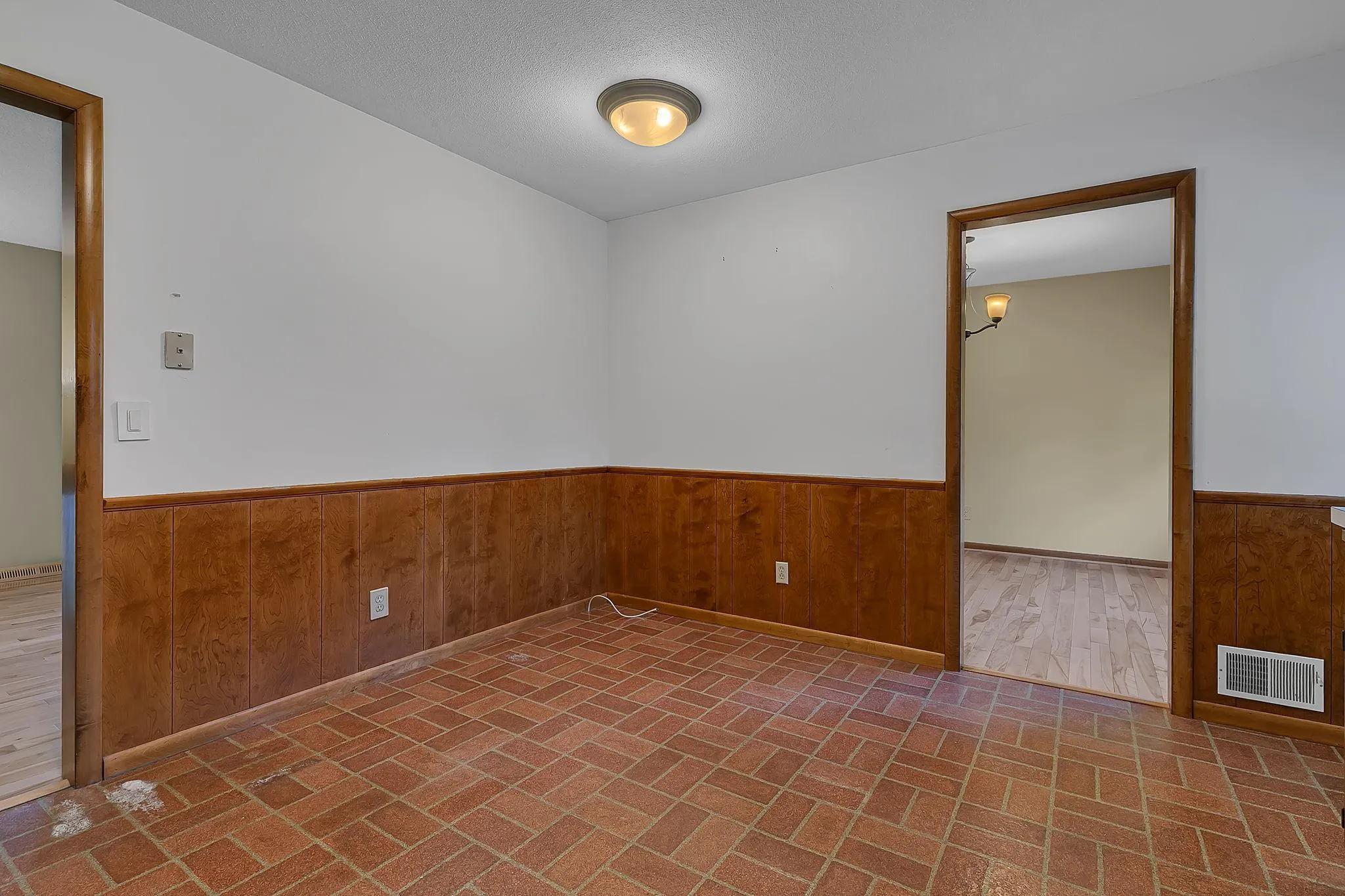 Photo 9 of 12650 Roberts Drive