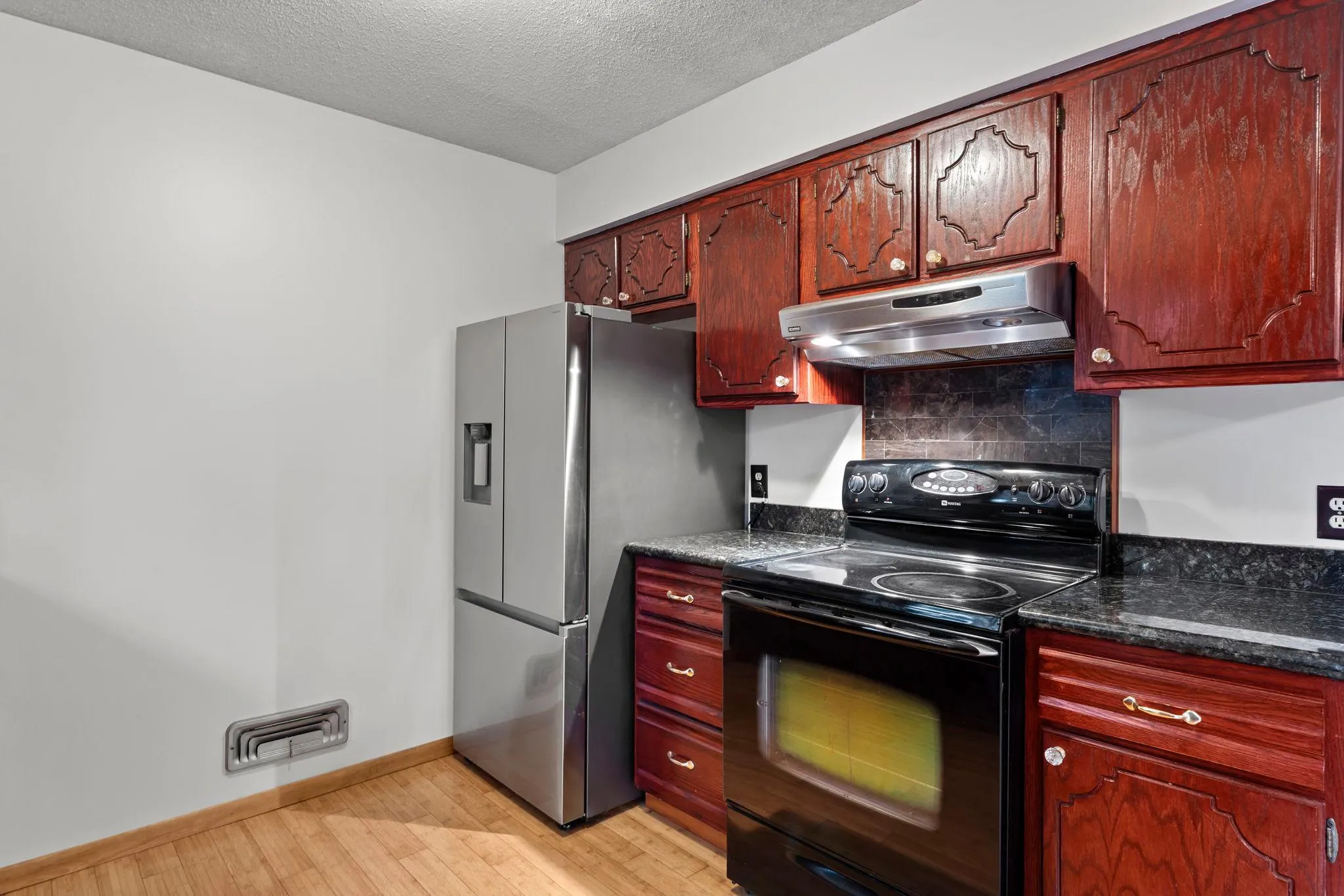 Photo 11 of 2616 Ridge Lane