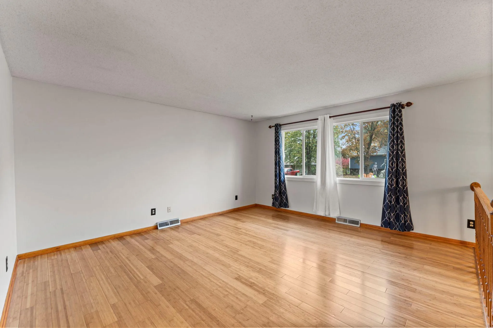 Photo 4 of 2616 Ridge Lane