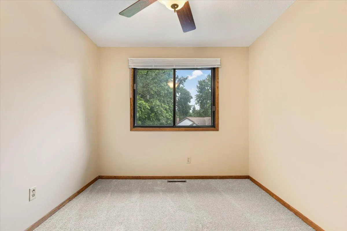 Photo 24 of 566 Donegal Circle