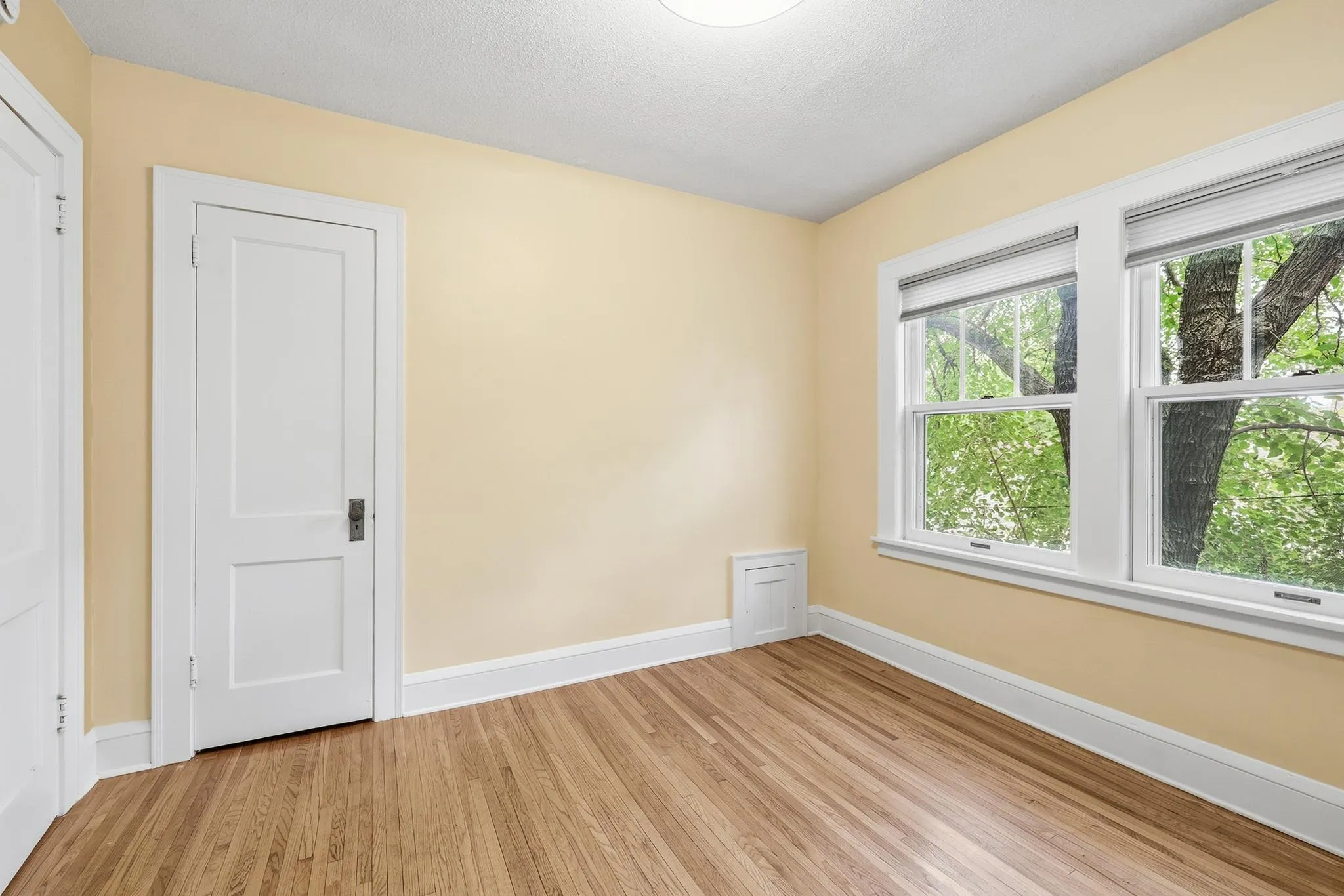 Photo 14 of 3609 Aldrich S Avenue Unit 4