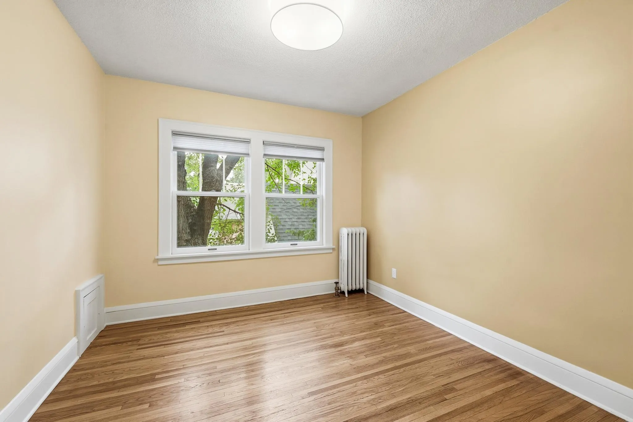 Photo 13 of 3609 Aldrich S Avenue Unit 4