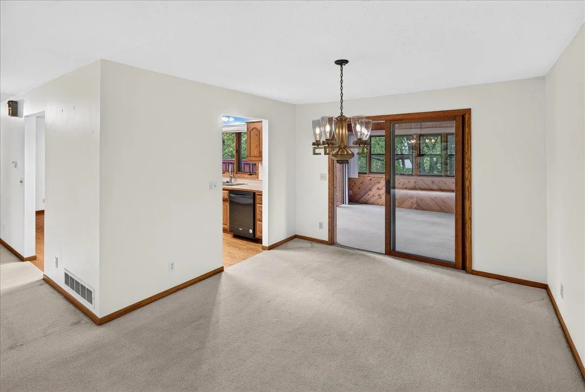 Photo 11 of 2305 E 115th Street