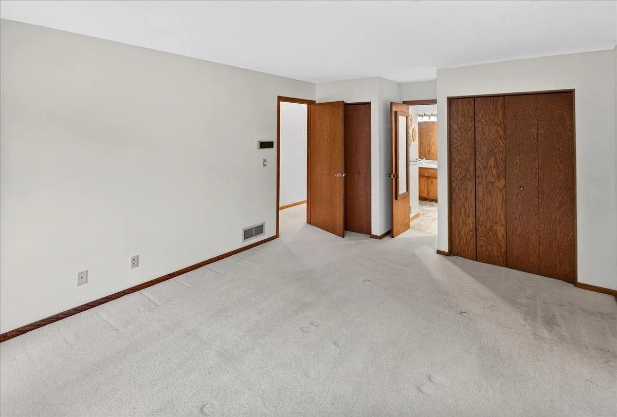 Photo 22 of 2305 E 115th Street