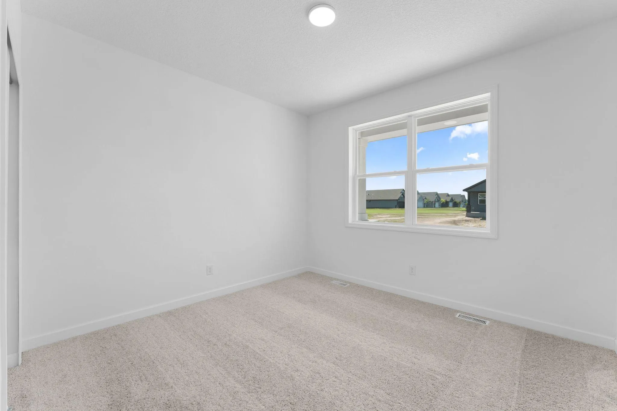 Photo 13 of 4343 132nd Ne Avenue