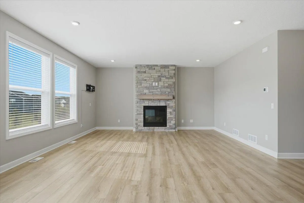 Photo 12 of 6023 Inskip S Avenue