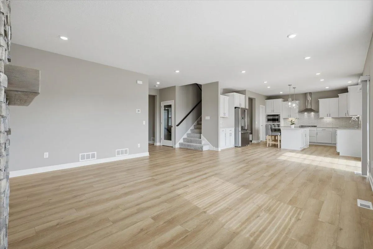 Photo 13 of 6023 Inskip S Avenue