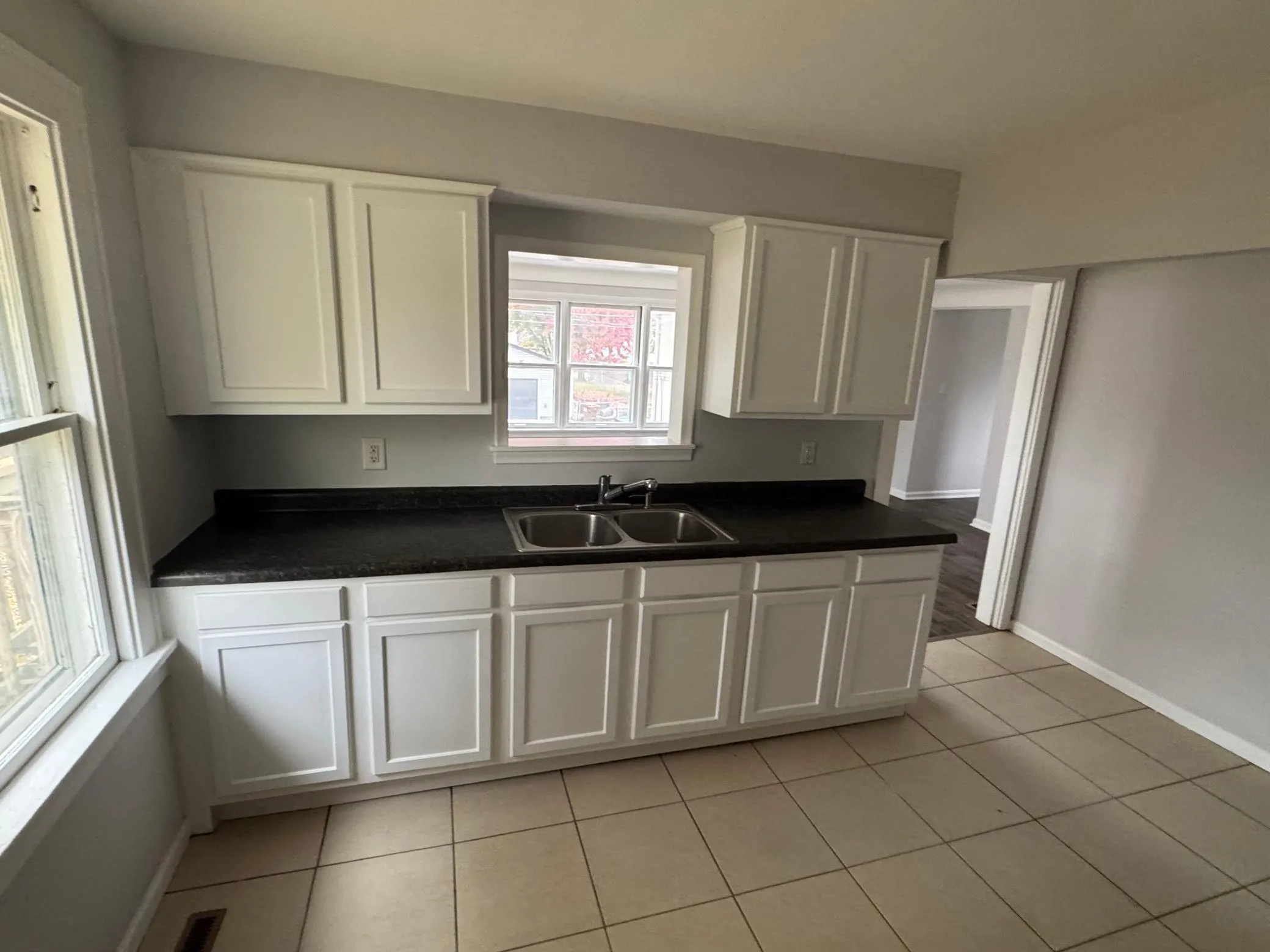 Photo 11 of 851 8th S Avenue