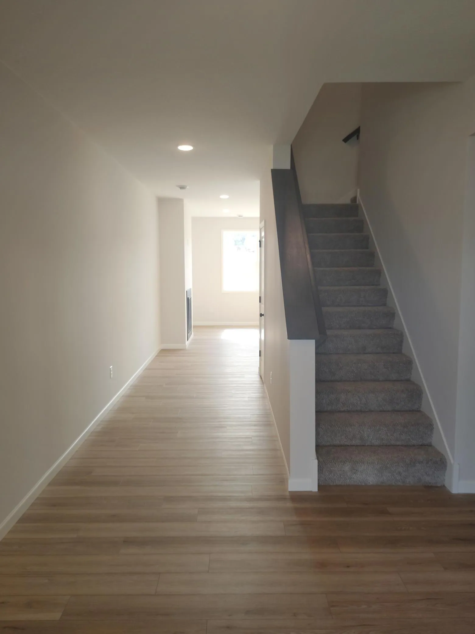 Photo 5 of 10569 Goodview S Avenue