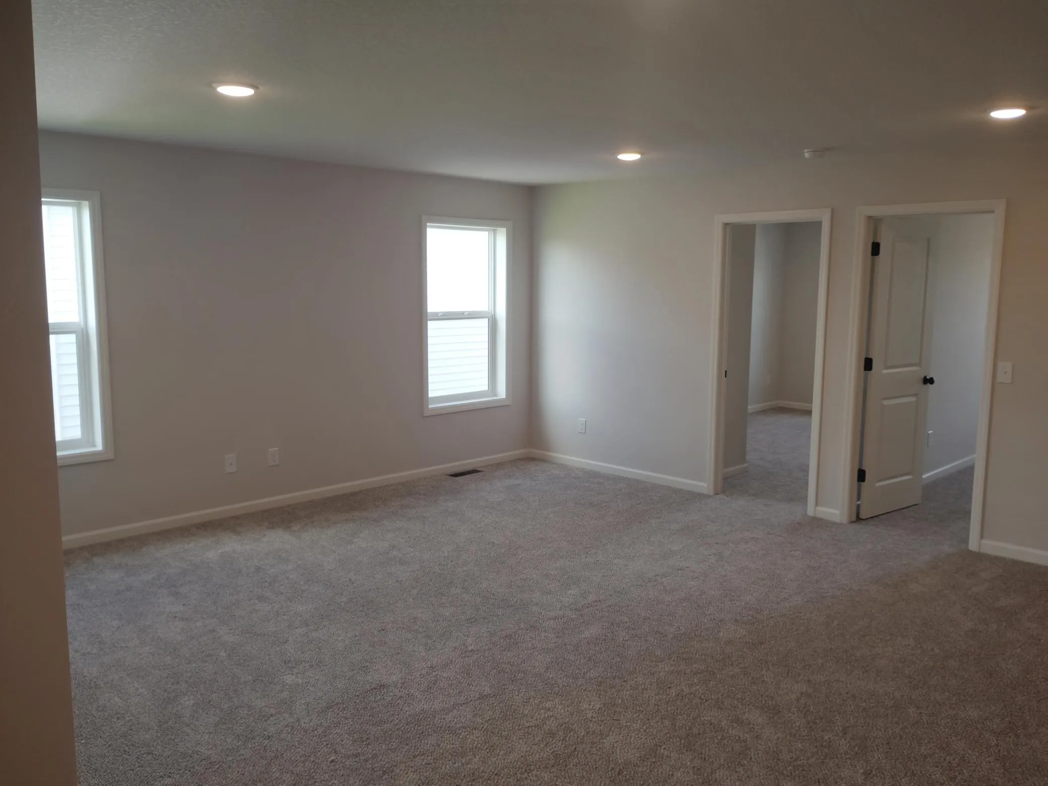 Photo 12 of 10569 Goodview S Avenue