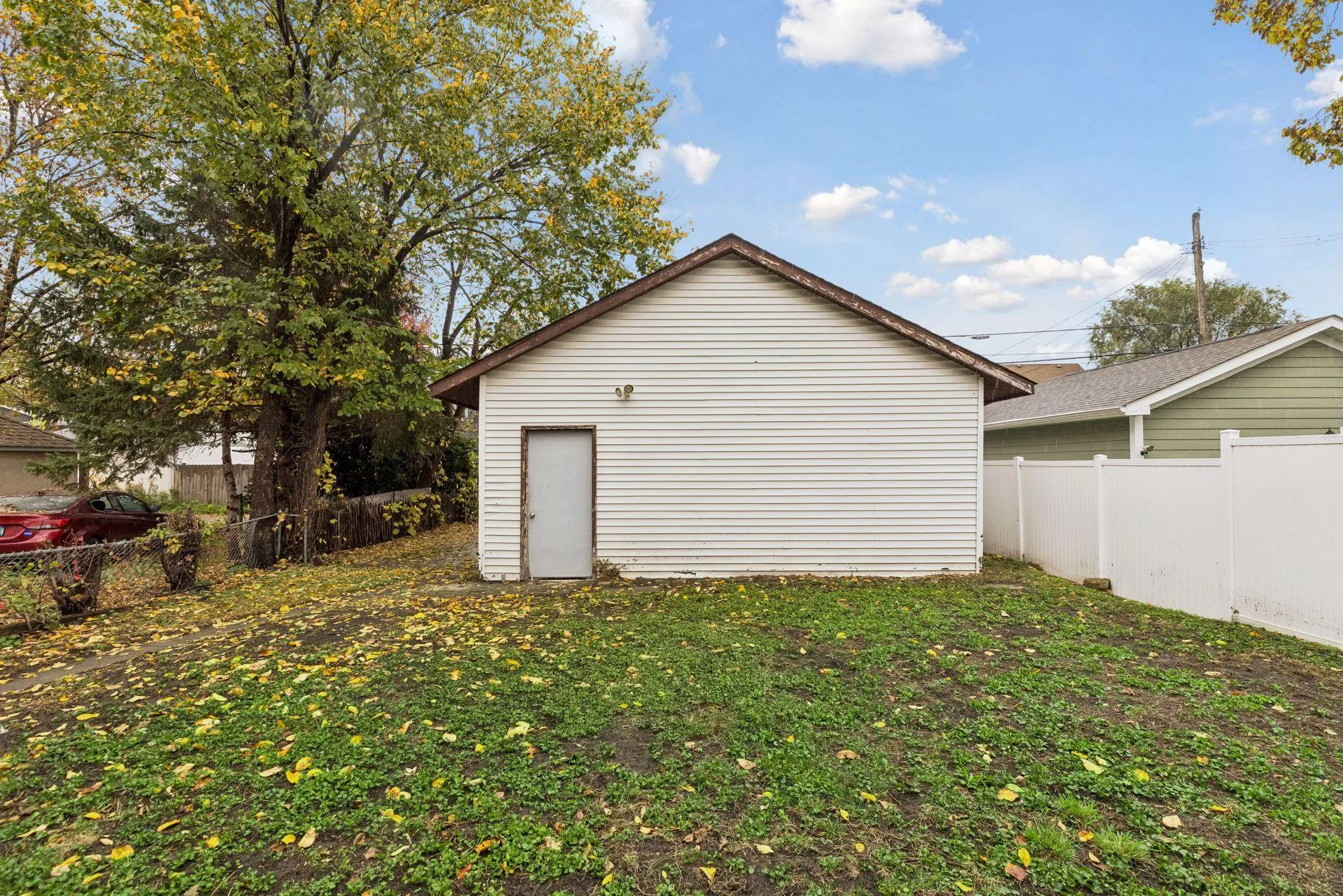 Photo 24 of 613 Fillmore Ne Street
