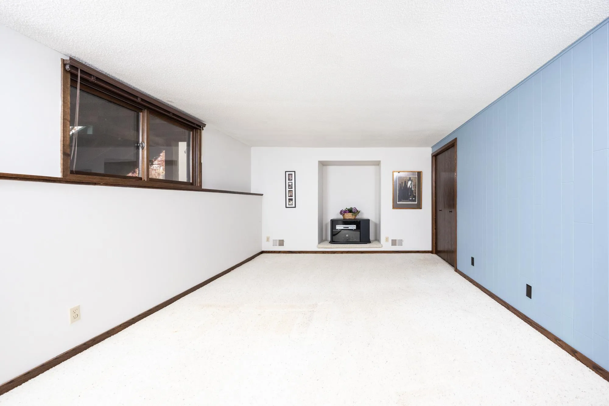 Photo 16 of 2420 W 106th Street