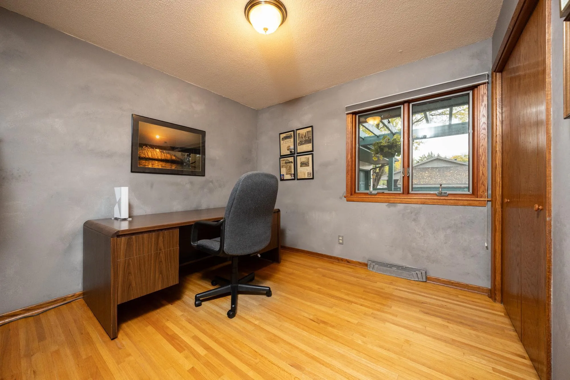Photo 14 of 2420 W 106th Street