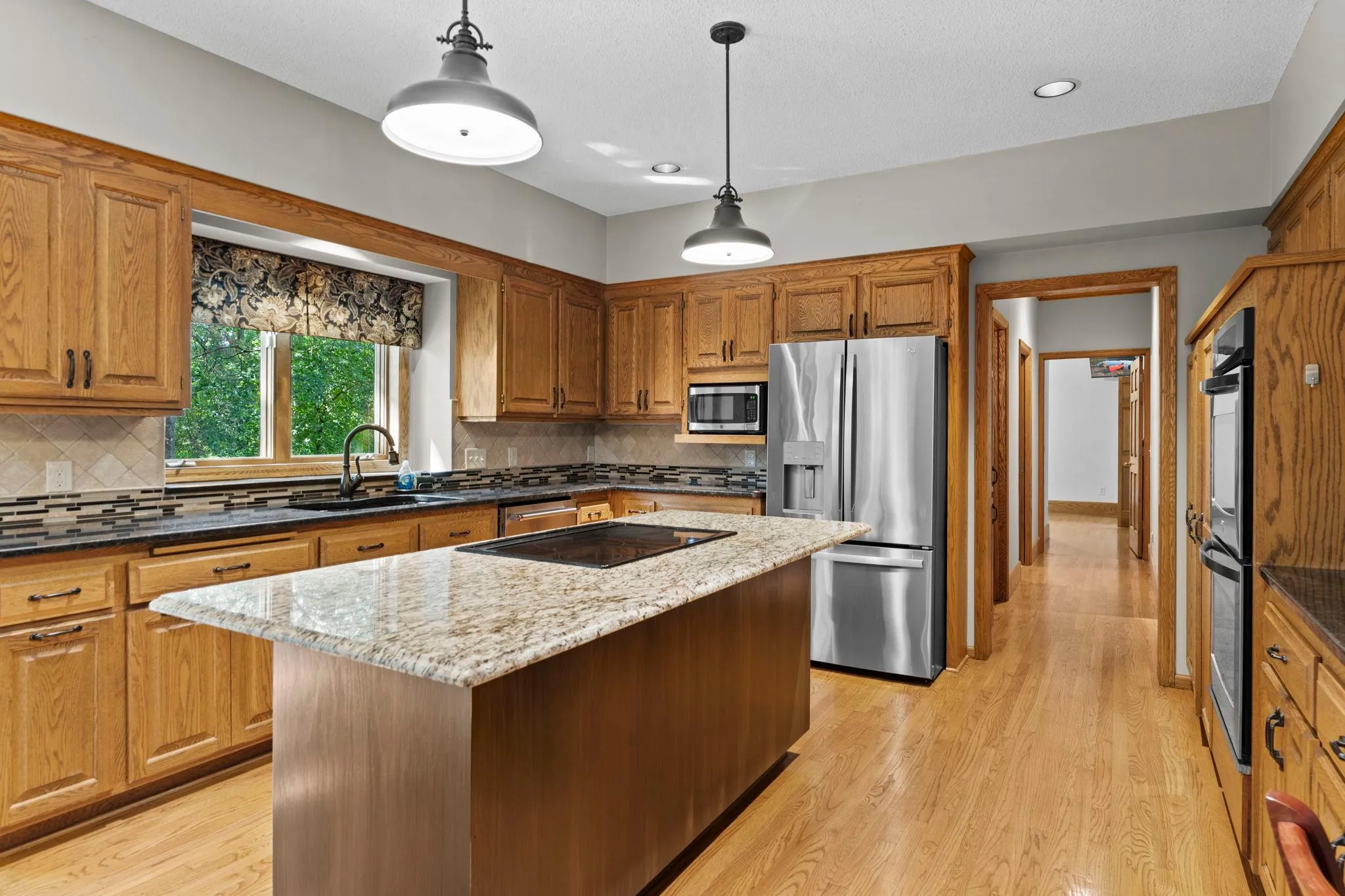 Photo 5 of 17707 Kingsbury Circle