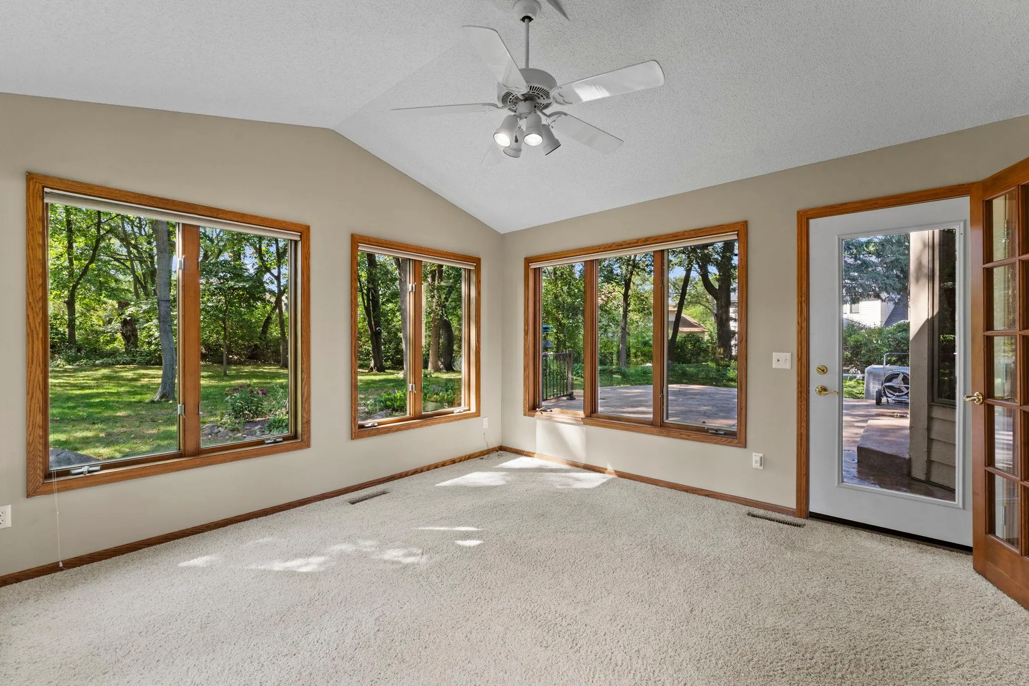 Photo 12 of 17707 Kingsbury Circle