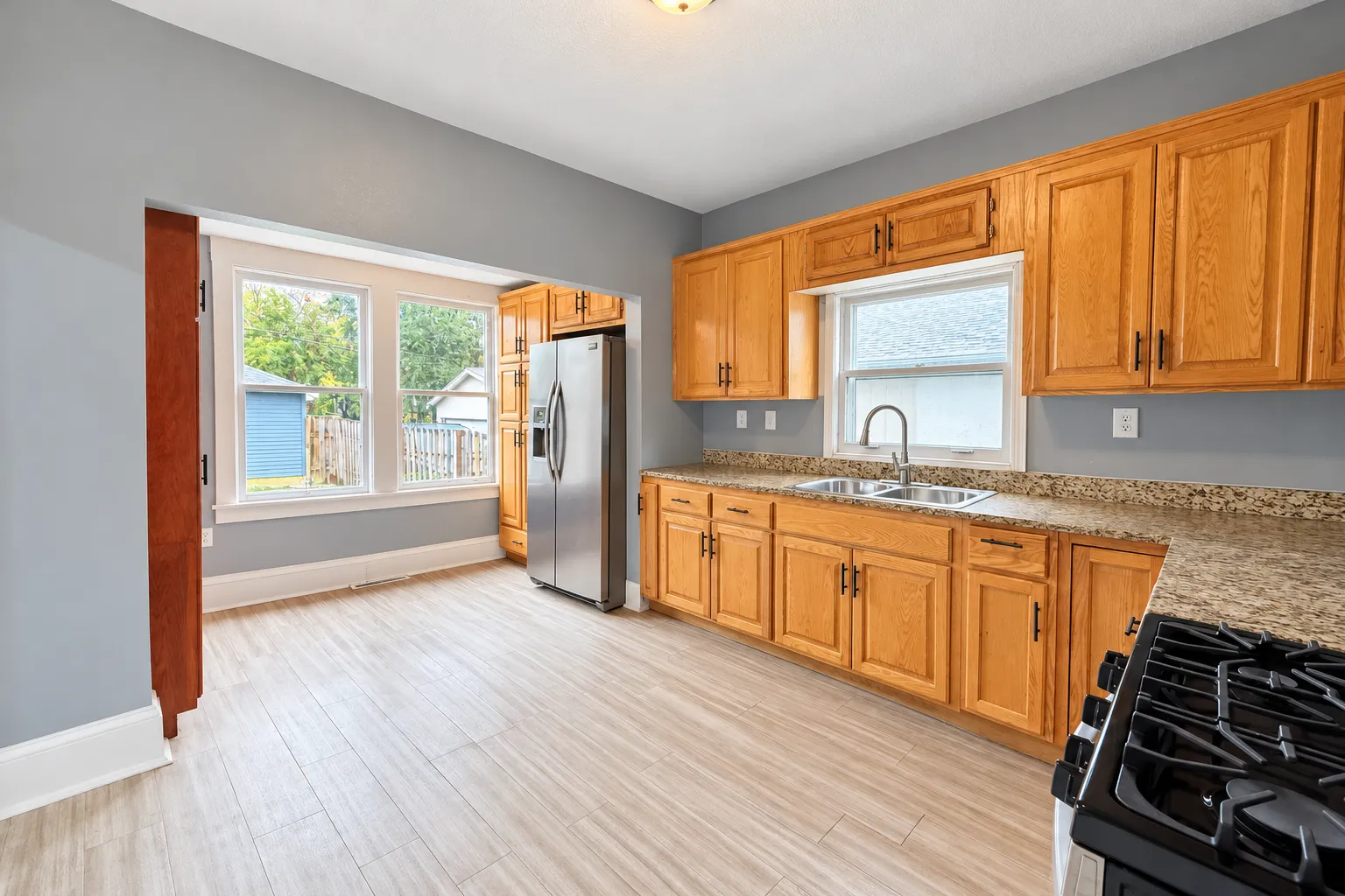 Photo 3 of 3801 Lyndale N Avenue