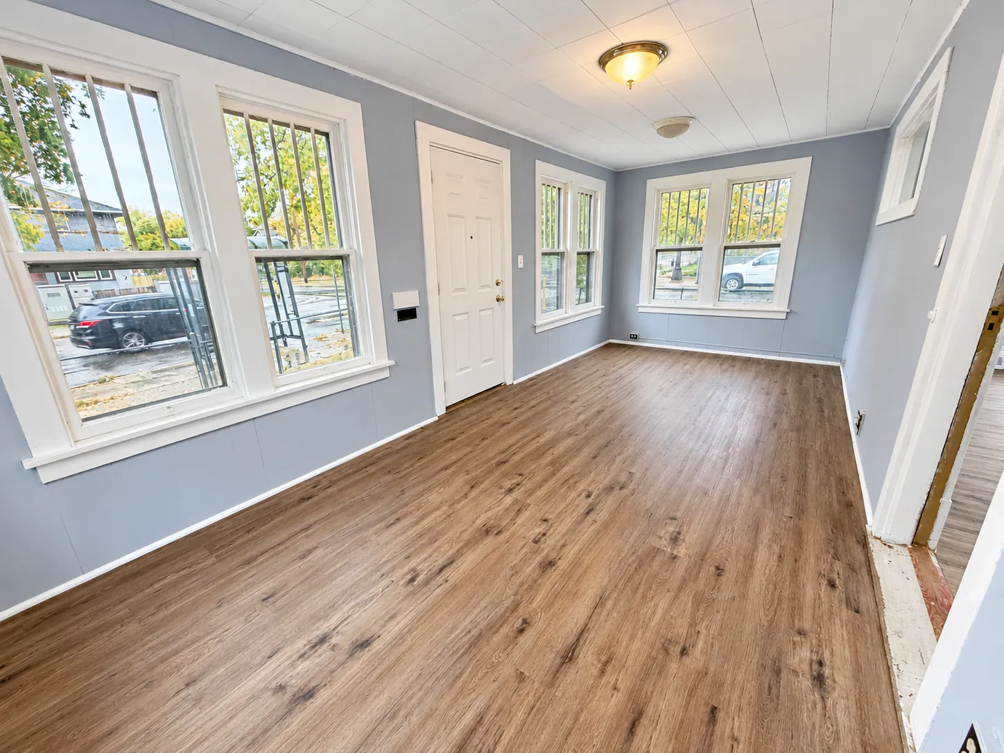 Photo 11 of 3801 Lyndale N Avenue
