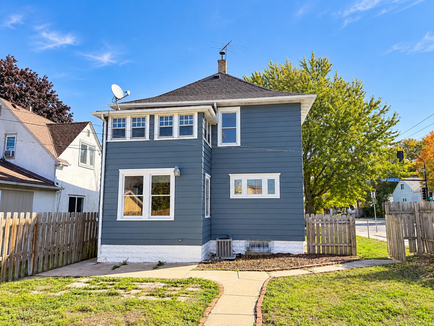 Photo 27 of 3801 Lyndale N Avenue