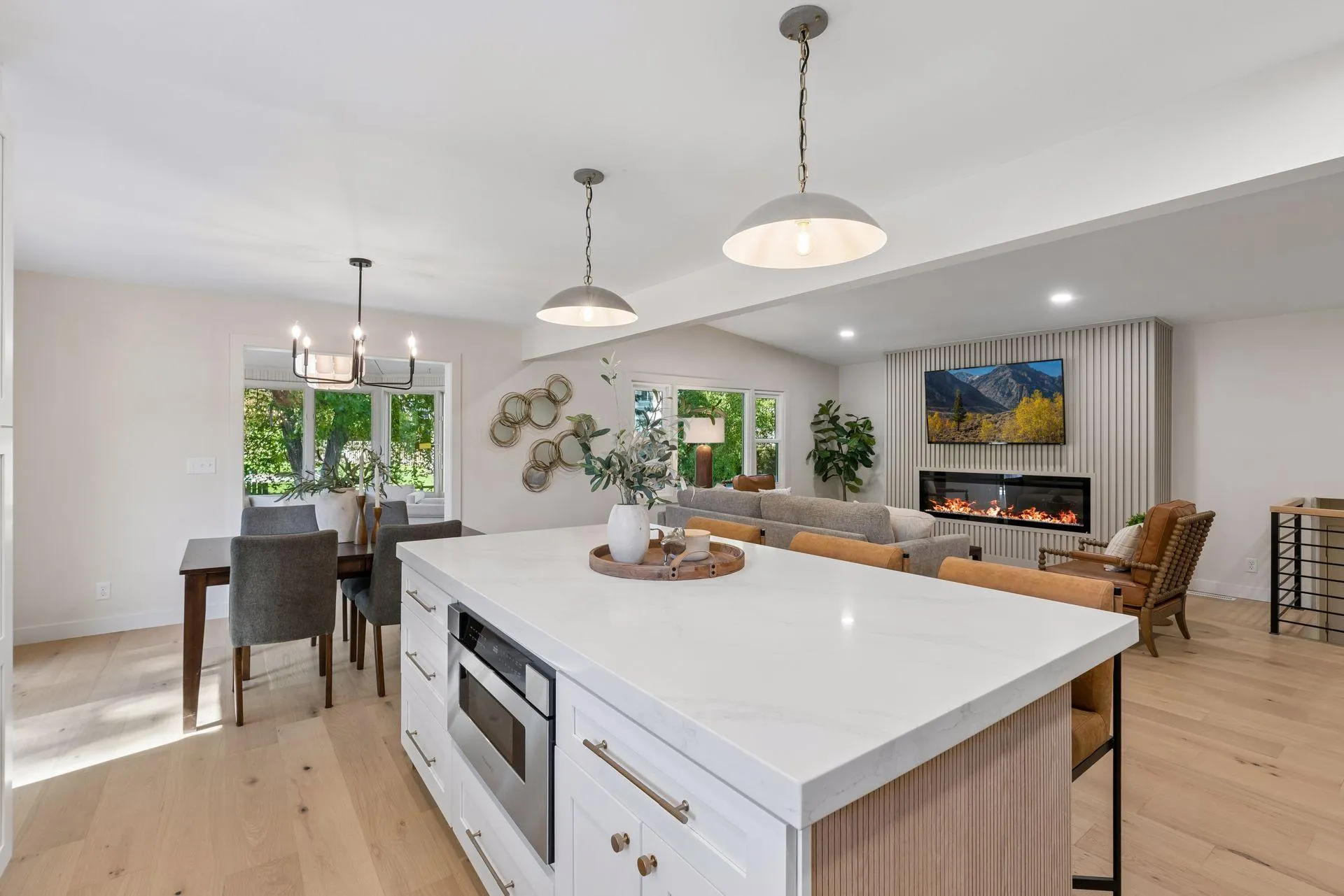 Photo 18 of 5516 Warden Avenue