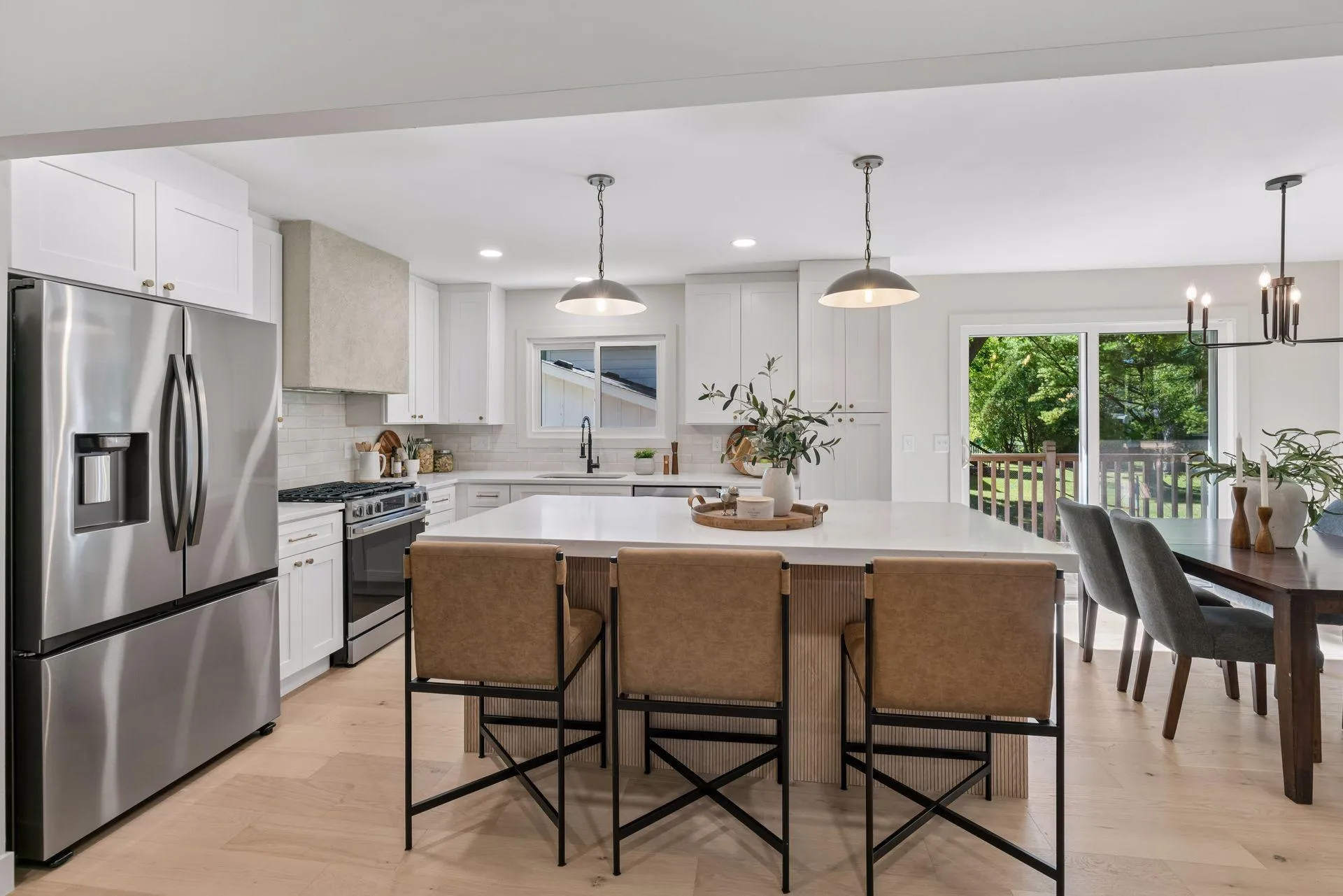 Photo 9 of 5516 Warden Avenue