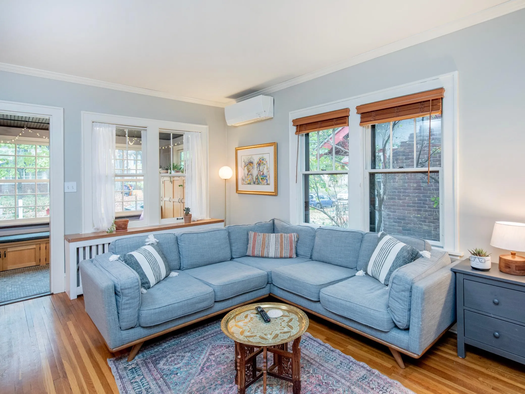 Photo 5 of 1880 Jefferson Avenue