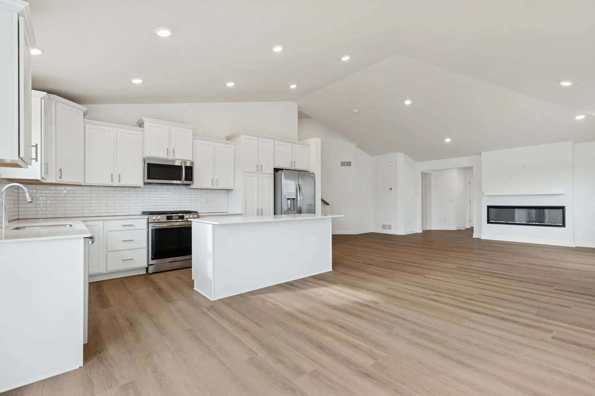 Photo 5 of 1841 Lincoln Avenue