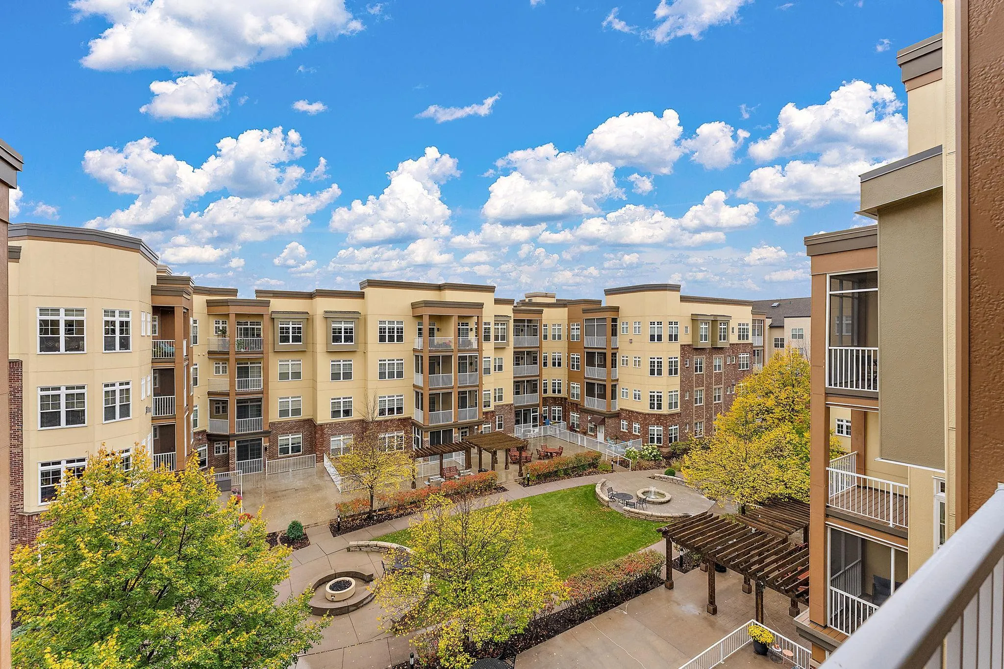 Photo 20 of 2407 39th Ne Avenue Unit 409