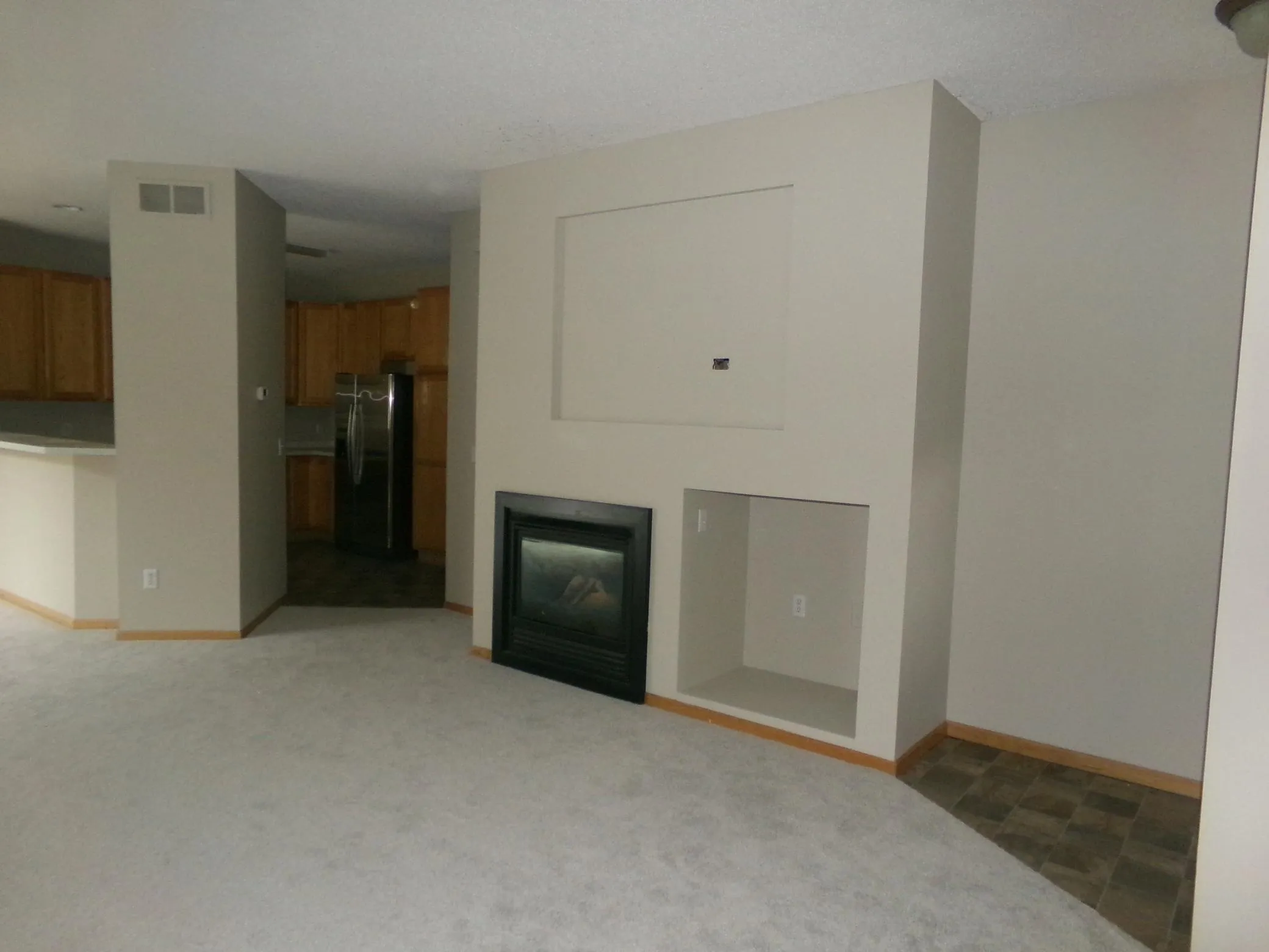 Photo 3 of 1895 111th Ne Avenue