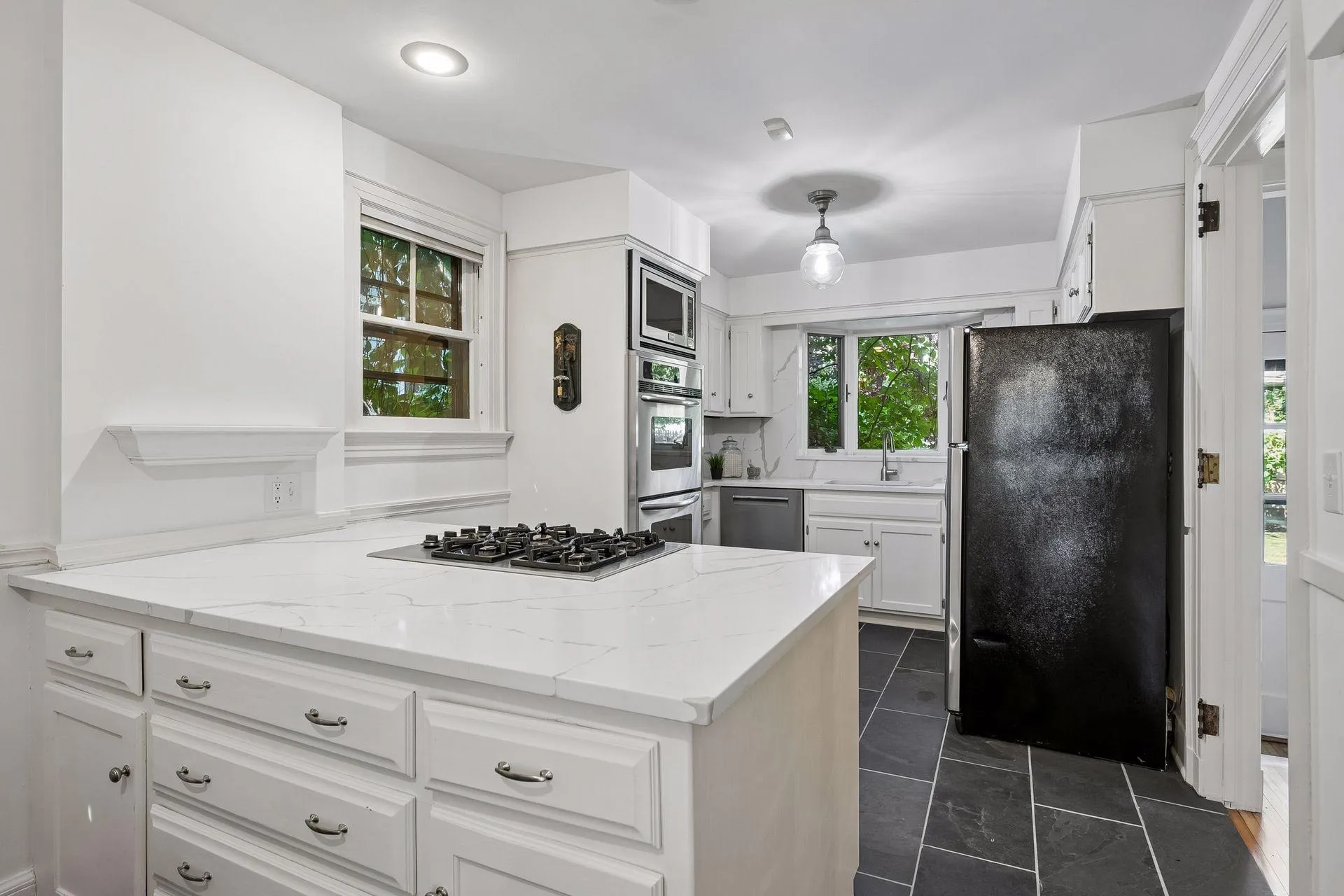 Photo 15 of 1766 Emerson S Avenue