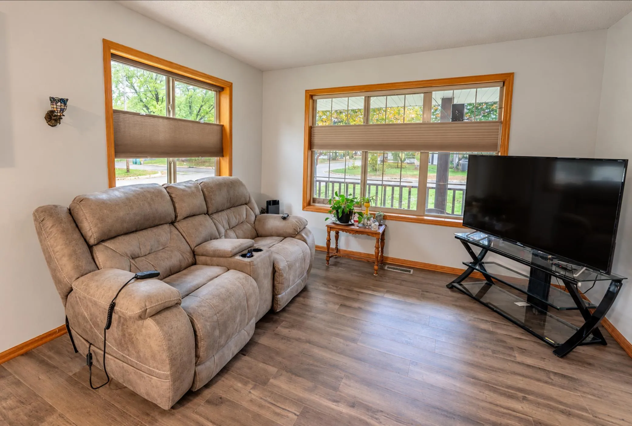 Photo 11 of 5757 Quail N Avenue