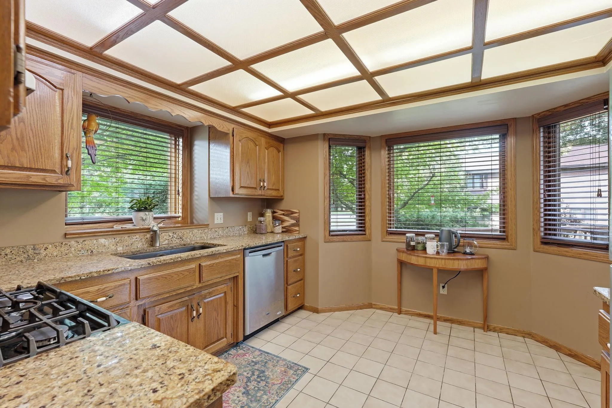 Photo 4 of 651 Allen Avenue