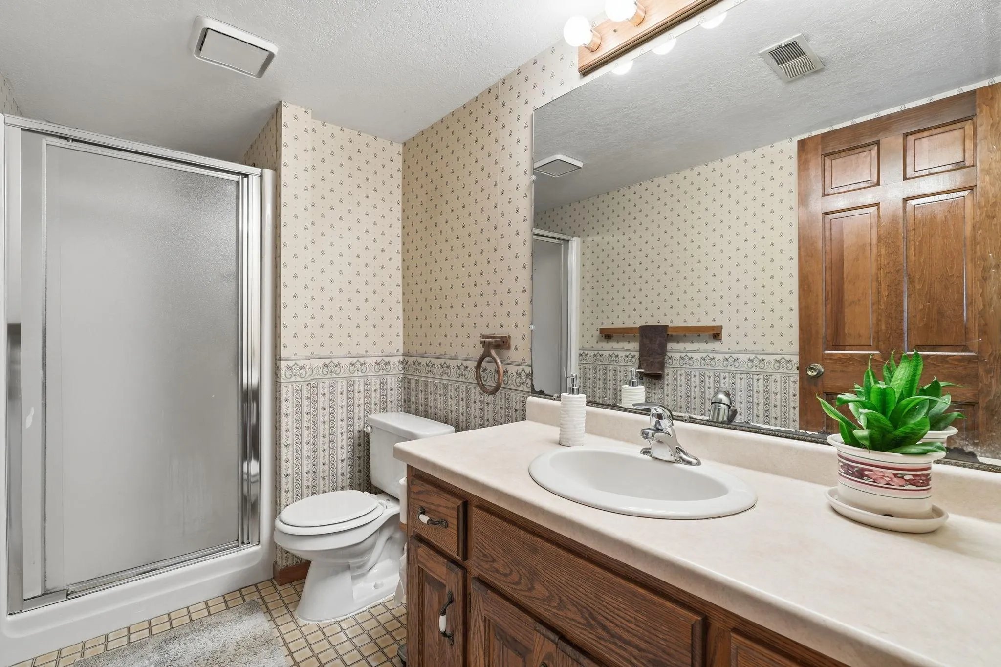 Photo 17 of 651 Allen Avenue