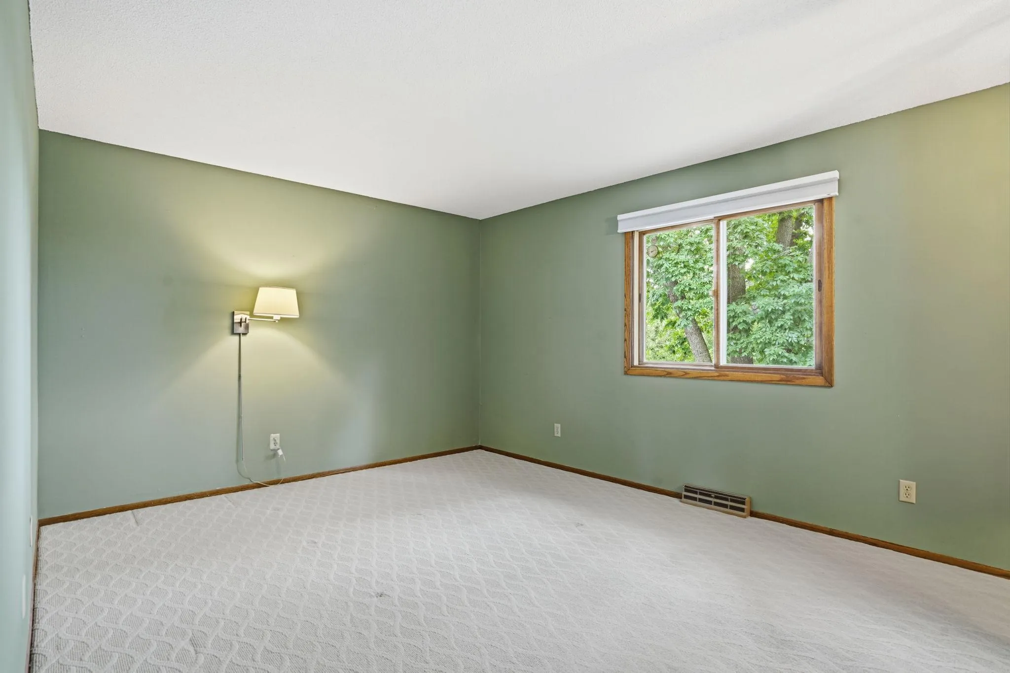 Photo 17 of 6207 Edgemont N Boulevard