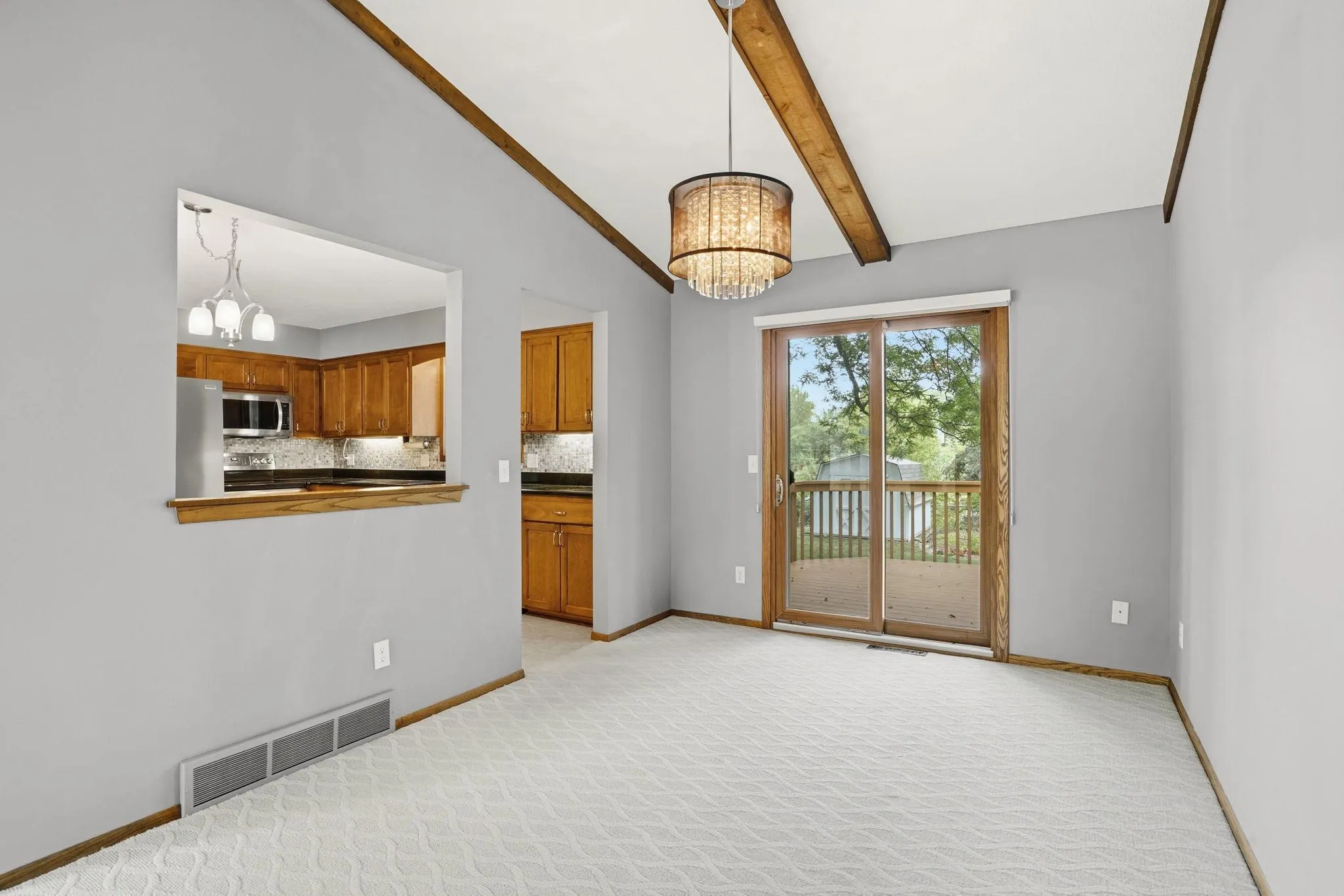 Photo 12 of 6207 Edgemont N Boulevard