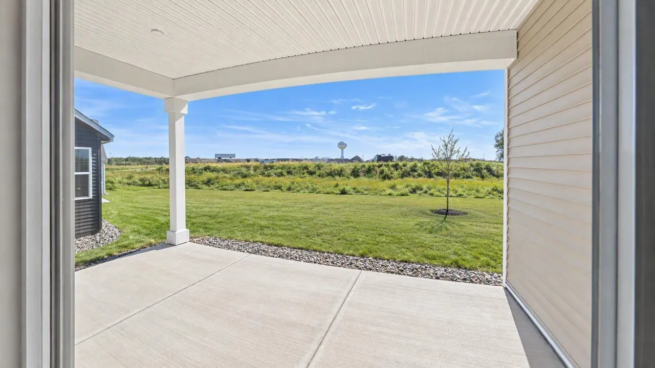 Photo 18 of 2148 Bluff Heights Drive