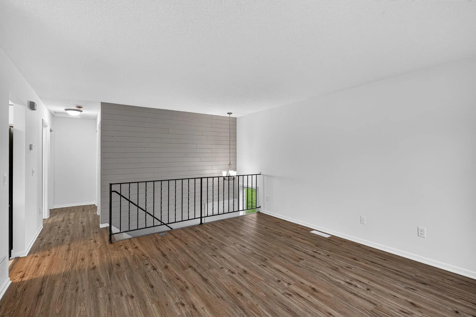 Photo 6 of 1227 Polk S Street