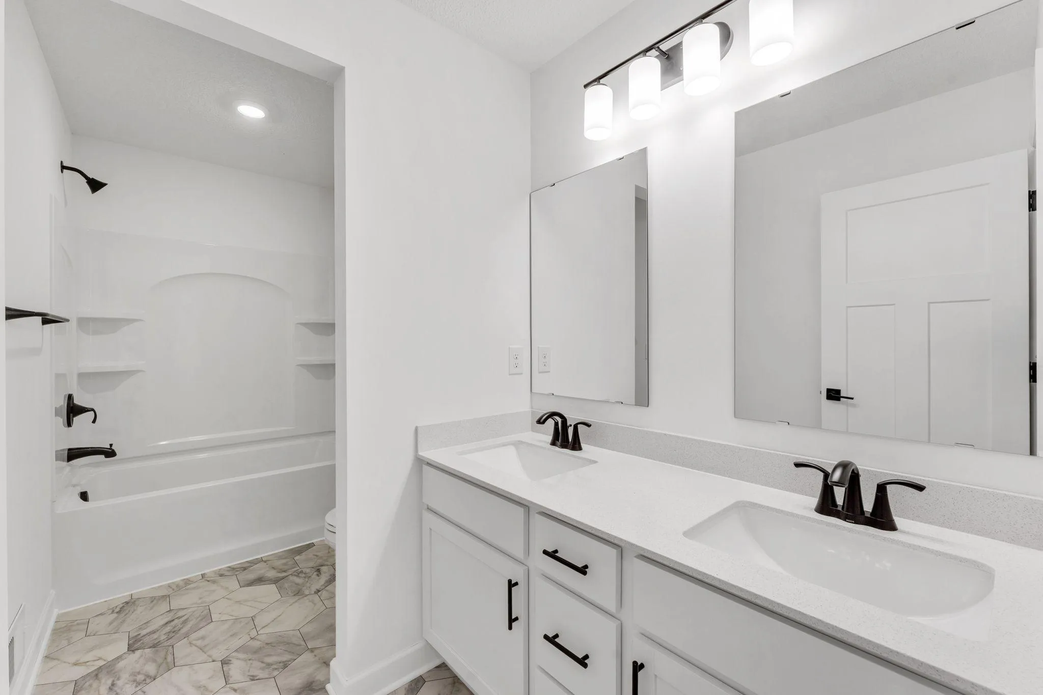 Photo 16 of 1088 Aster Boulevard