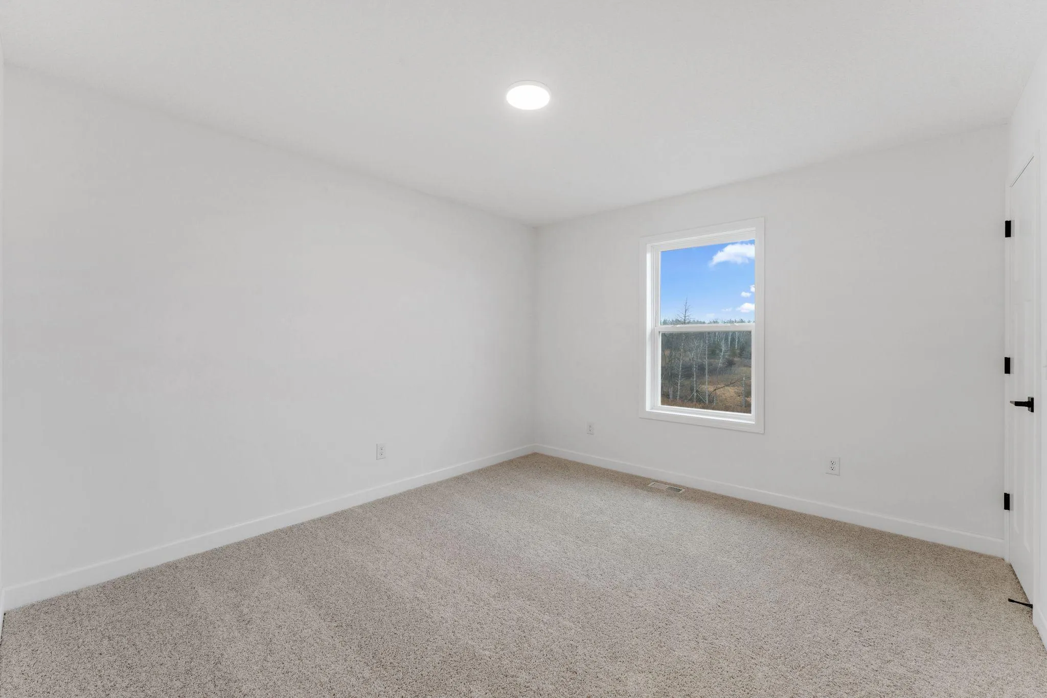 Photo 14 of 1088 Aster Boulevard