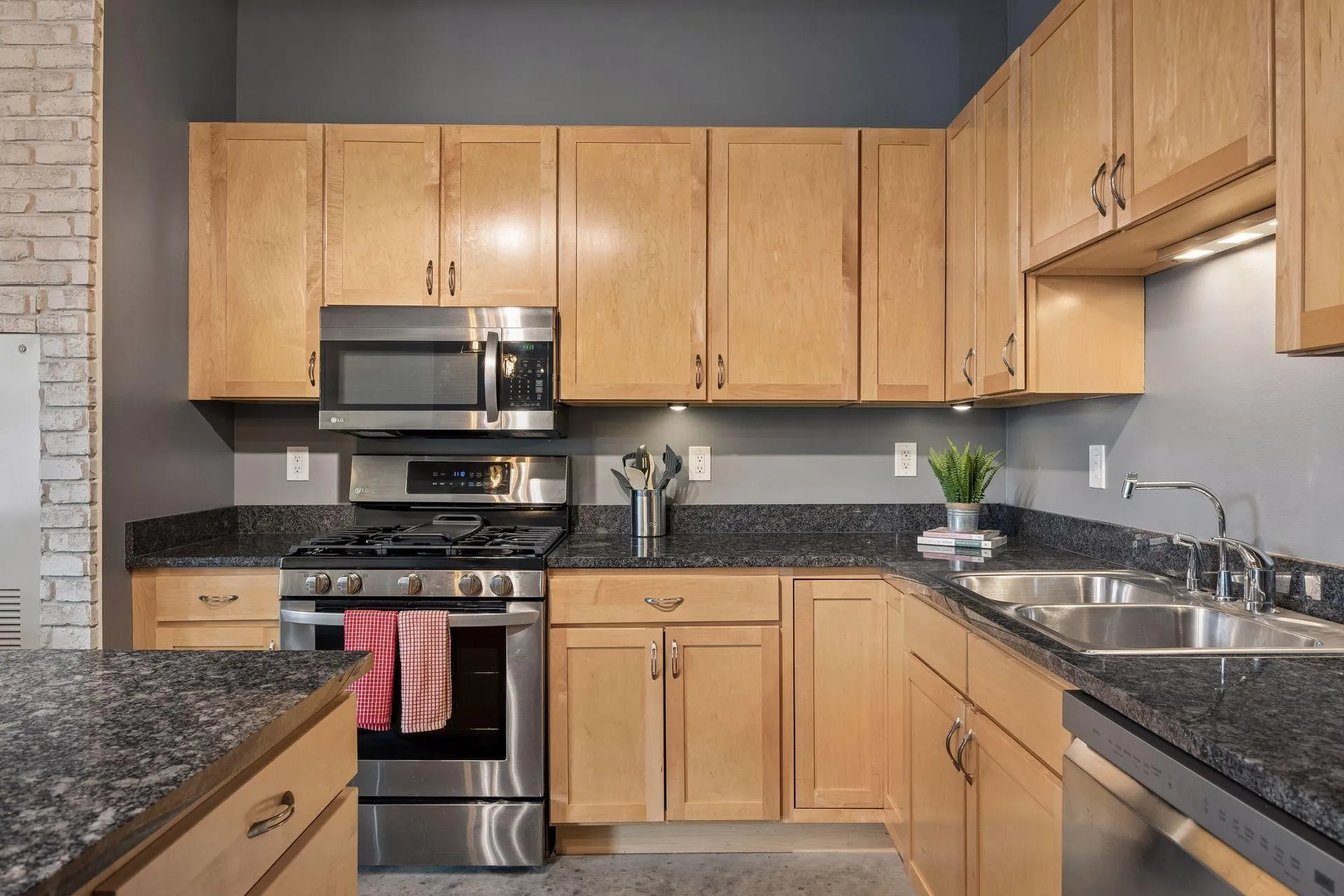 Photo 9 of 720 N 4th Street Unit 212