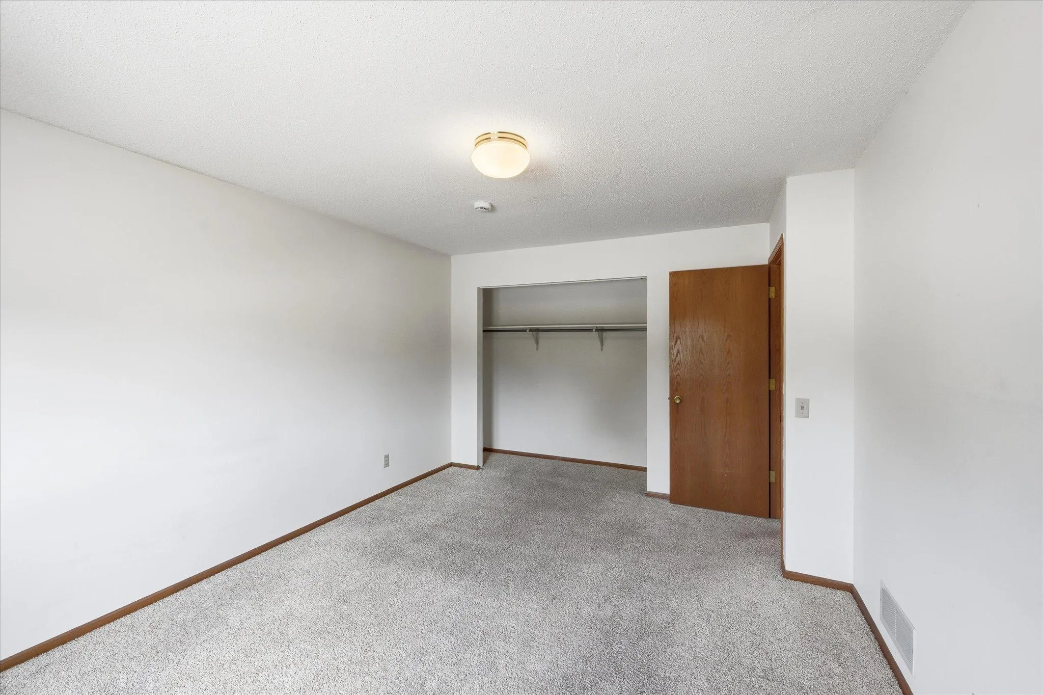 Photo 18 of 4029 Silver Lake Rd Ne
