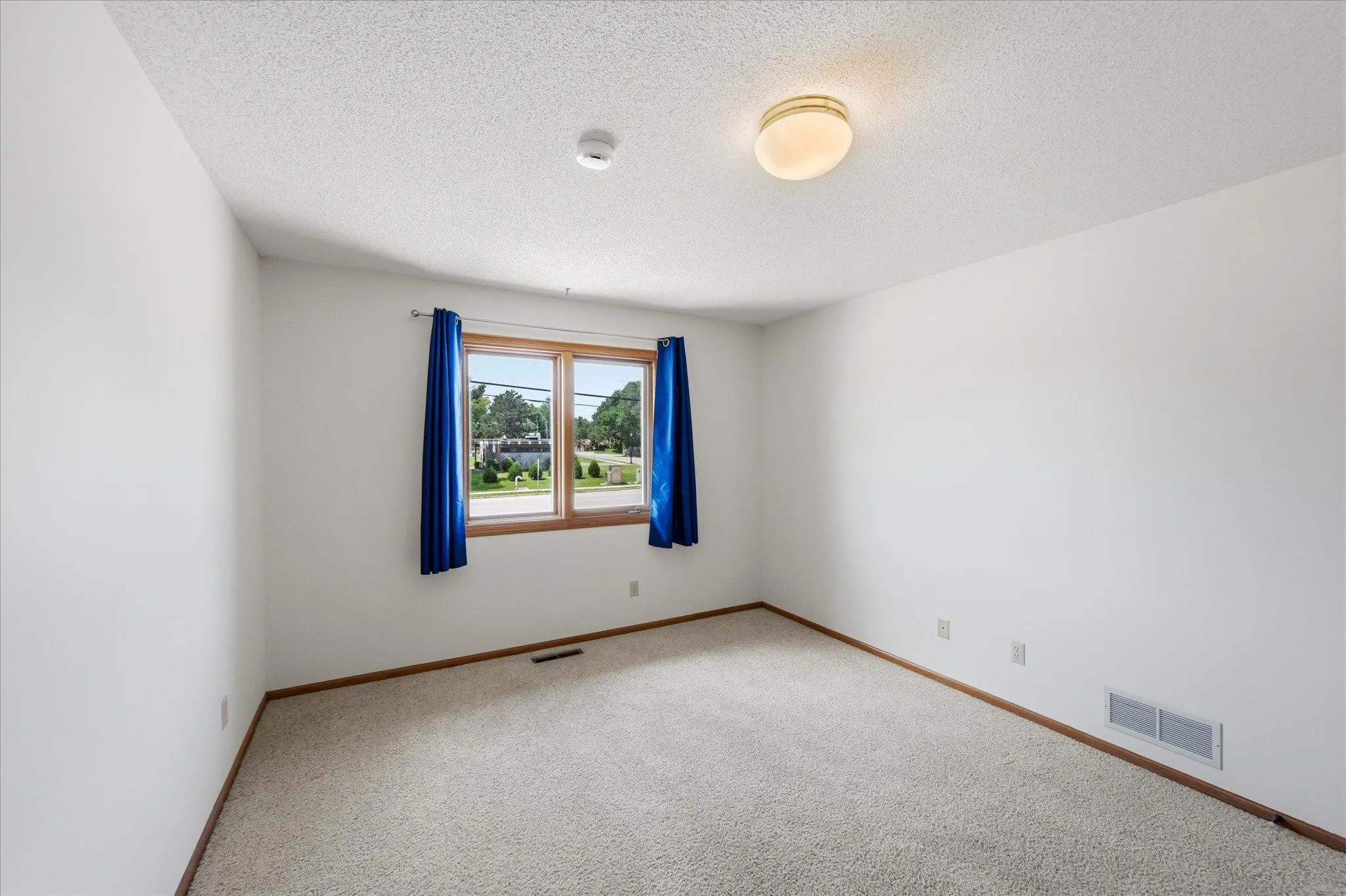 Photo 15 of 4029 Silver Lake Rd Ne