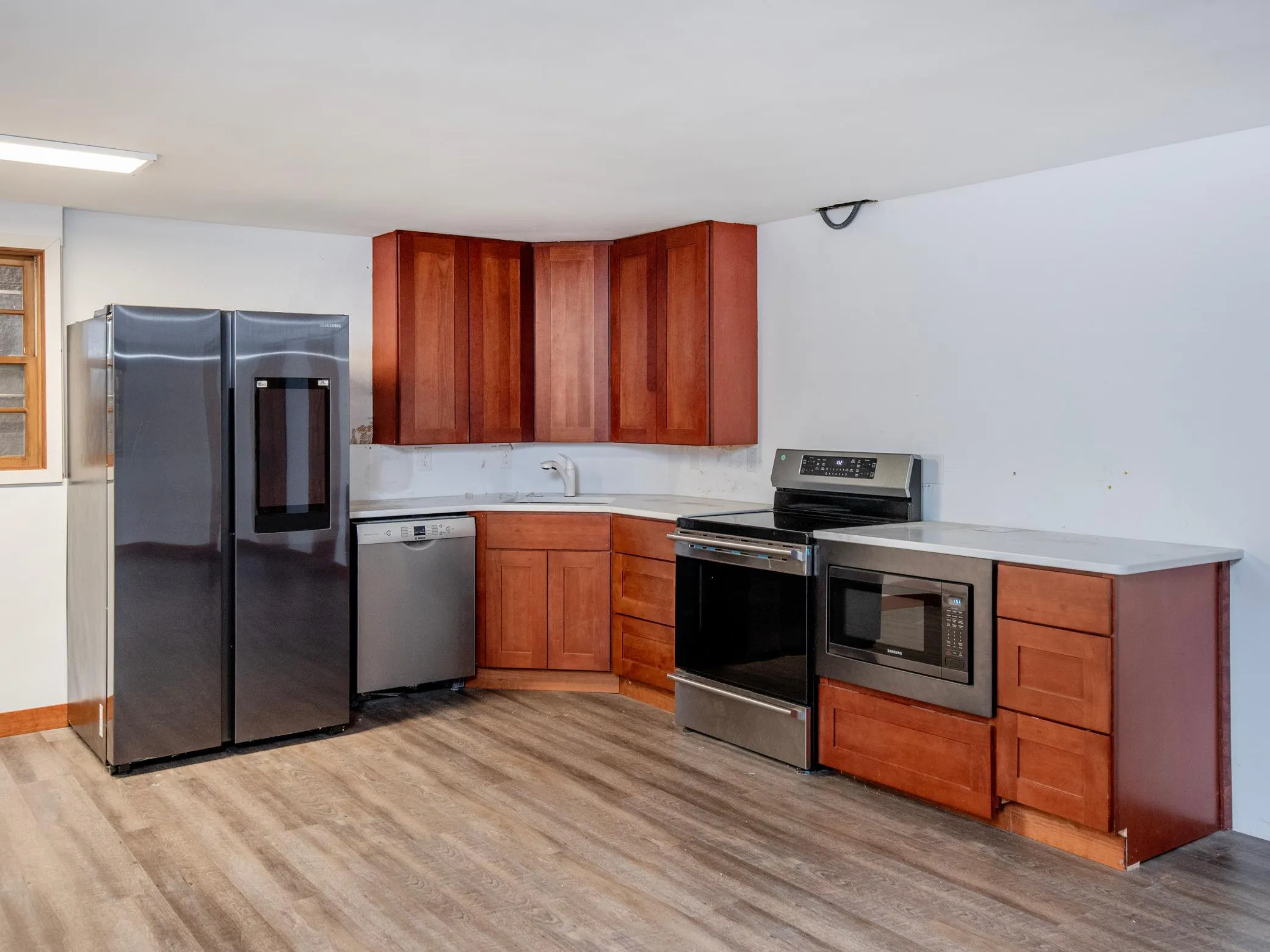 Photo 21 of 2387 Bourne Avenue