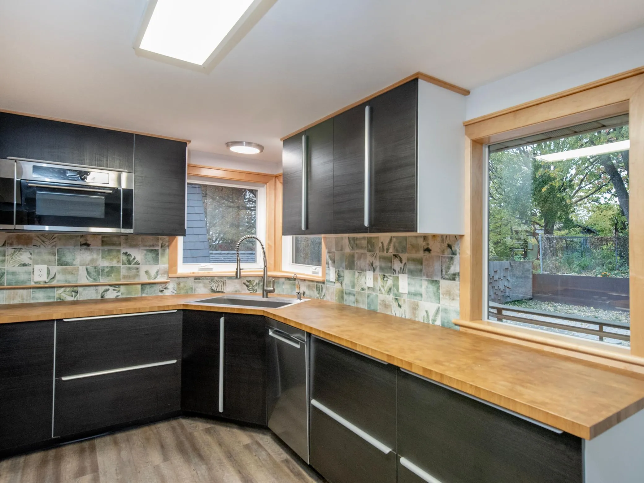 Photo 8 of 2387 Bourne Avenue