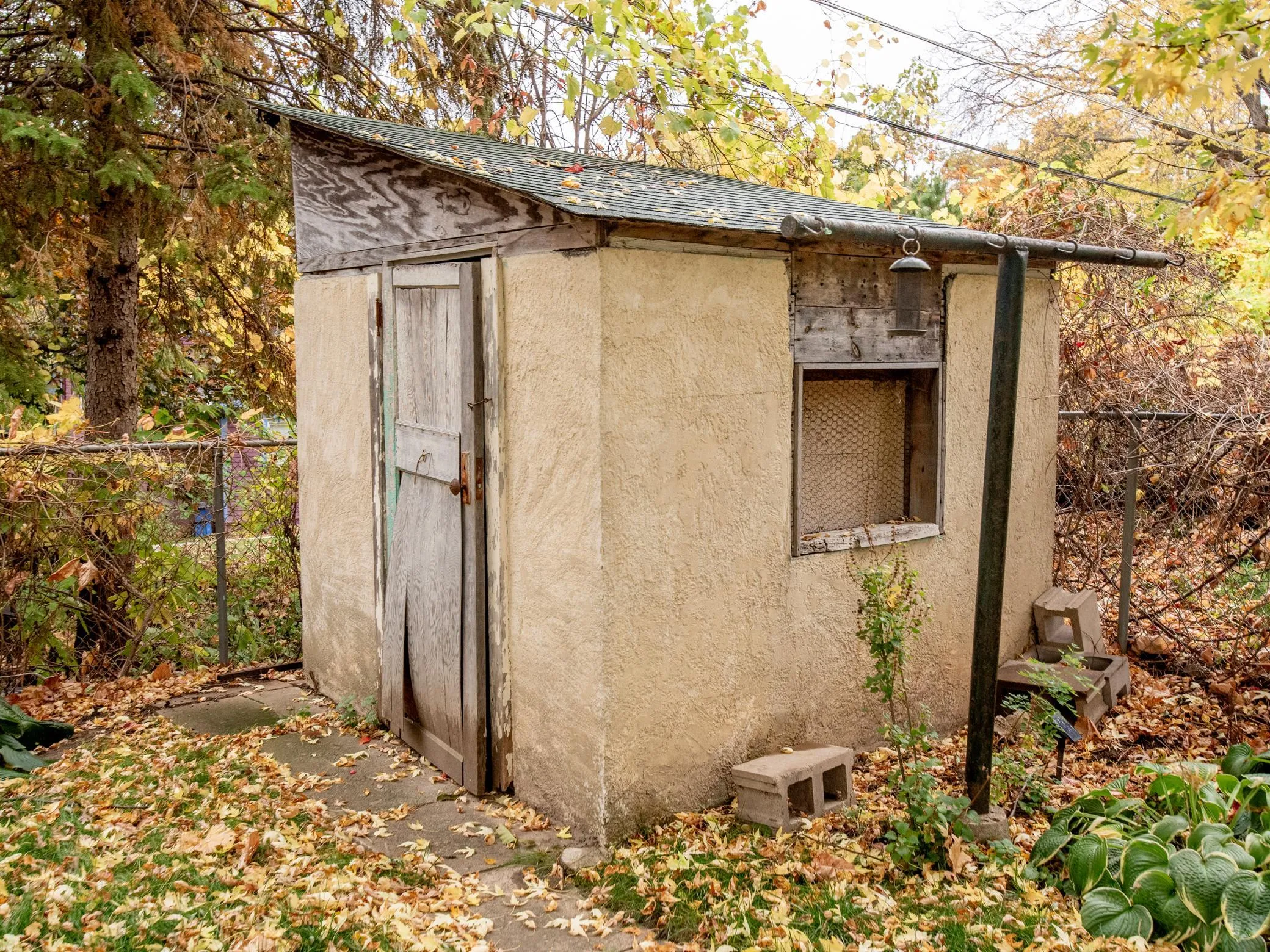 Photo 34 of 2387 Bourne Avenue