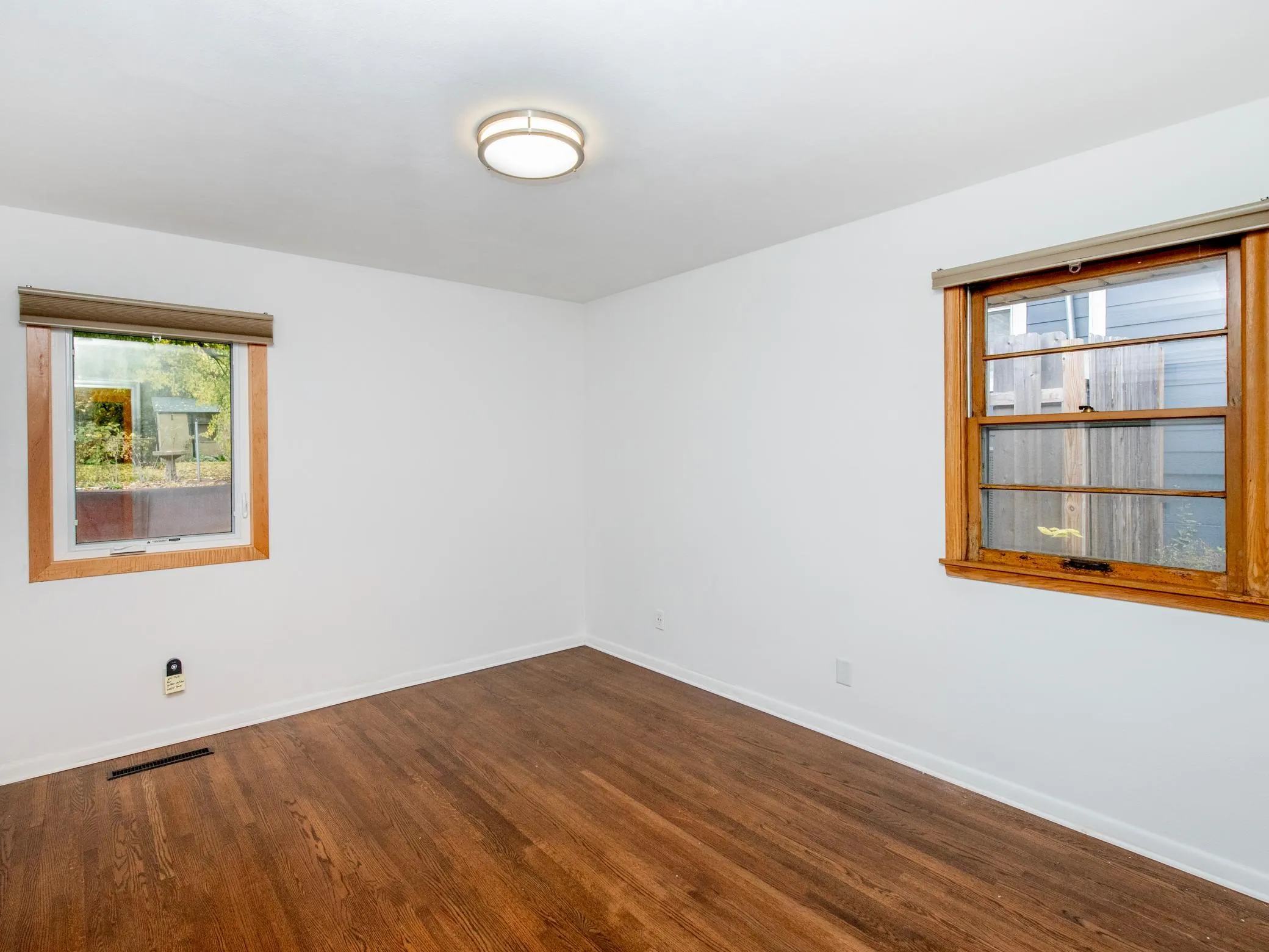 Photo 13 of 2387 Bourne Avenue