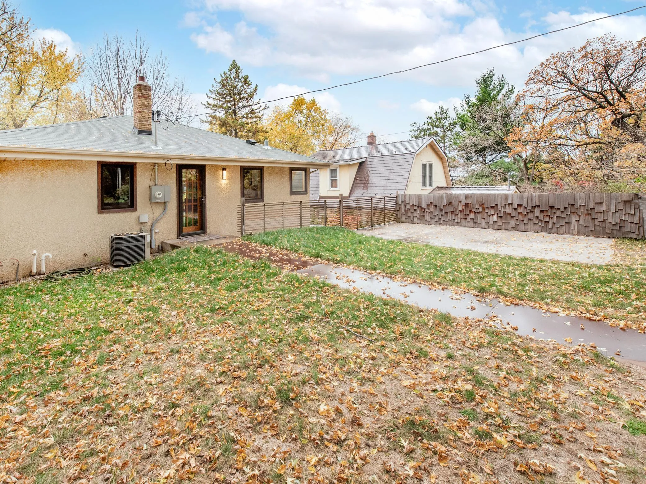 Photo 31 of 2387 Bourne Avenue