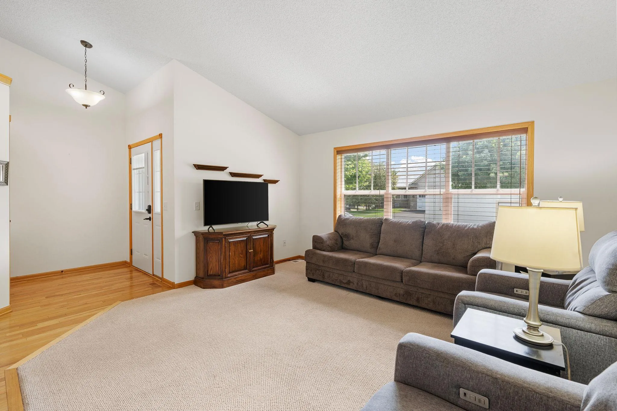 Photo 8 of 12188 Coral Sea Ne Street