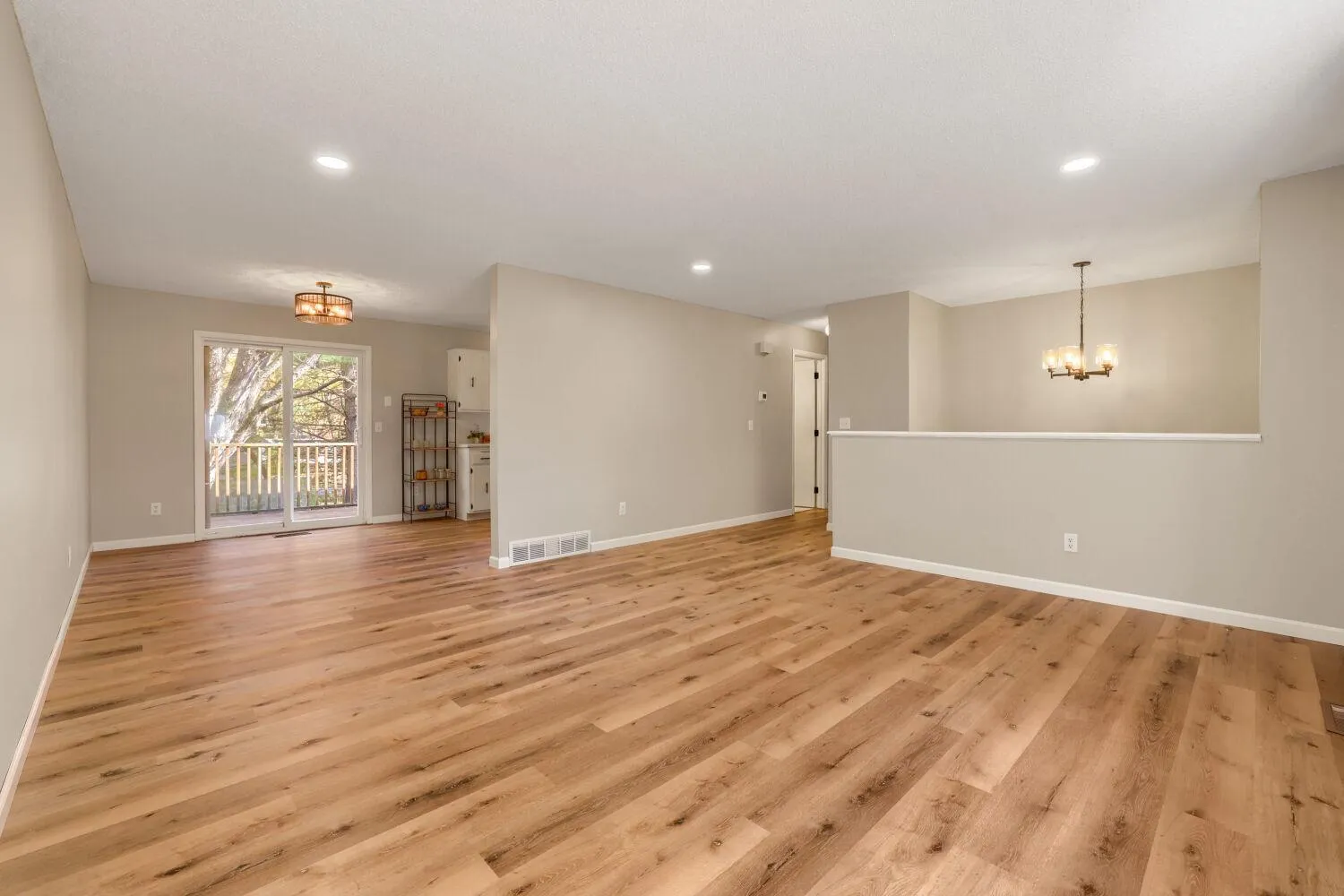 Photo 8 of 7382 Sunset Avenue