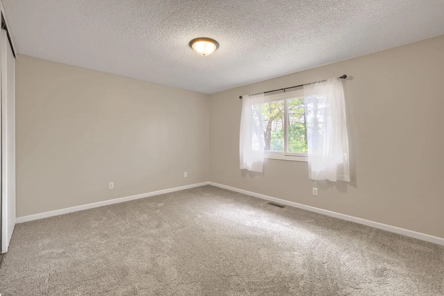 Photo 14 of 7382 Sunset Avenue