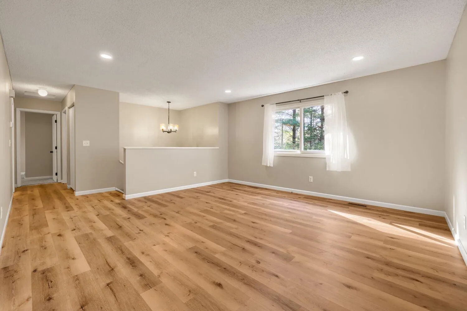 Photo 7 of 7382 Sunset Avenue